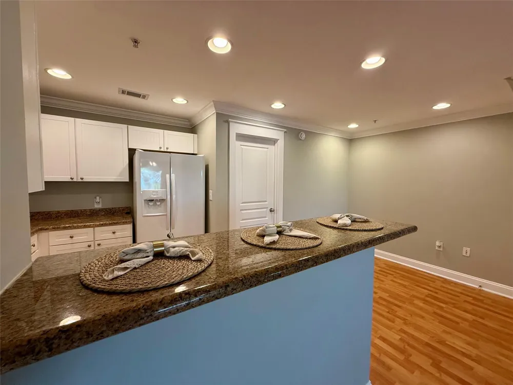 1725 Harvey Mitchell Parkway S #1925 College Station, TX 77840