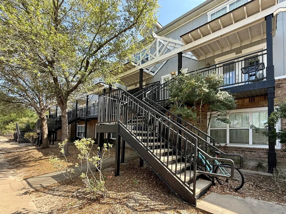 1725 Harvey Mitchell Parkway S #1925 College Station, TX 77840