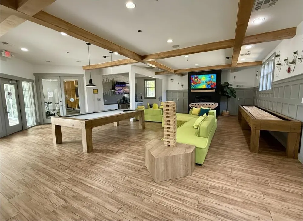 1725 Harvey Mitchell Parkway S #1925 College Station, TX 77840