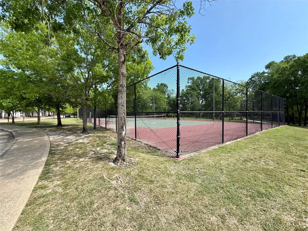 1725 Harvey Mitchell Parkway S #1925 College Station, TX 77840