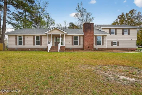 204 Sweetbriar Lane