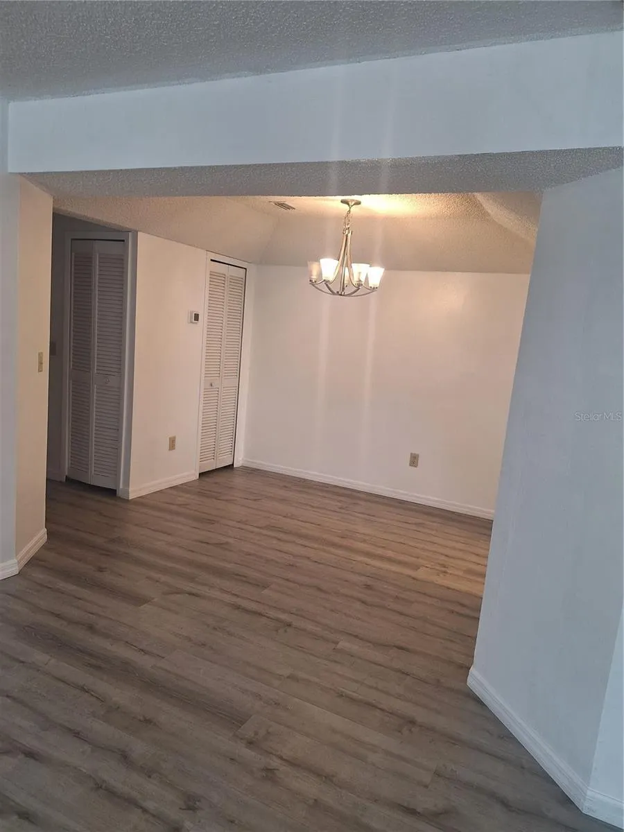 11910 SKYLAKE PLACE #E Temple Terrace, FL 33617