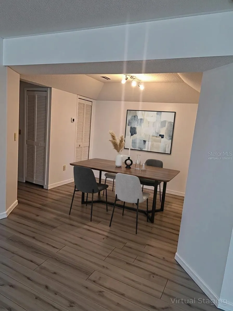 11910 SKYLAKE PLACE #E Temple Terrace, FL 33617