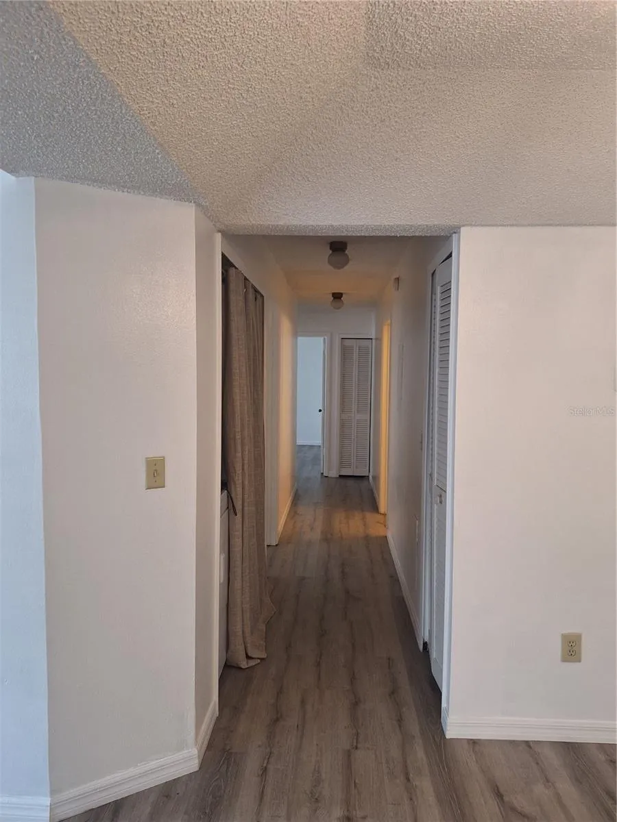 11910 SKYLAKE PLACE #E Temple Terrace, FL 33617