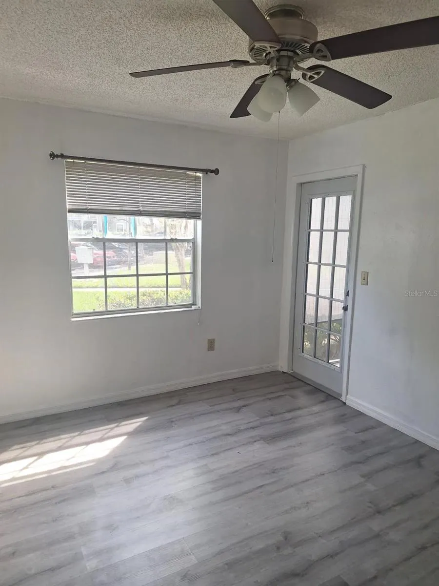 11910 SKYLAKE PLACE #E Temple Terrace, FL 33617