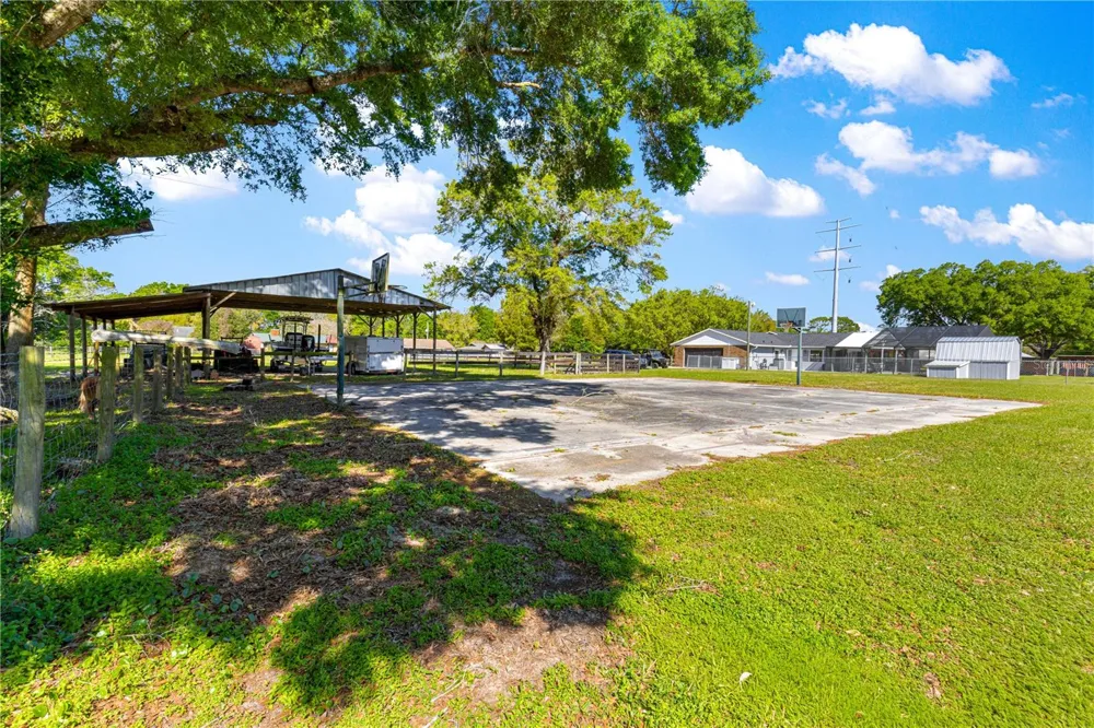 2940 NE 49TH STREET ocala, FL 34479