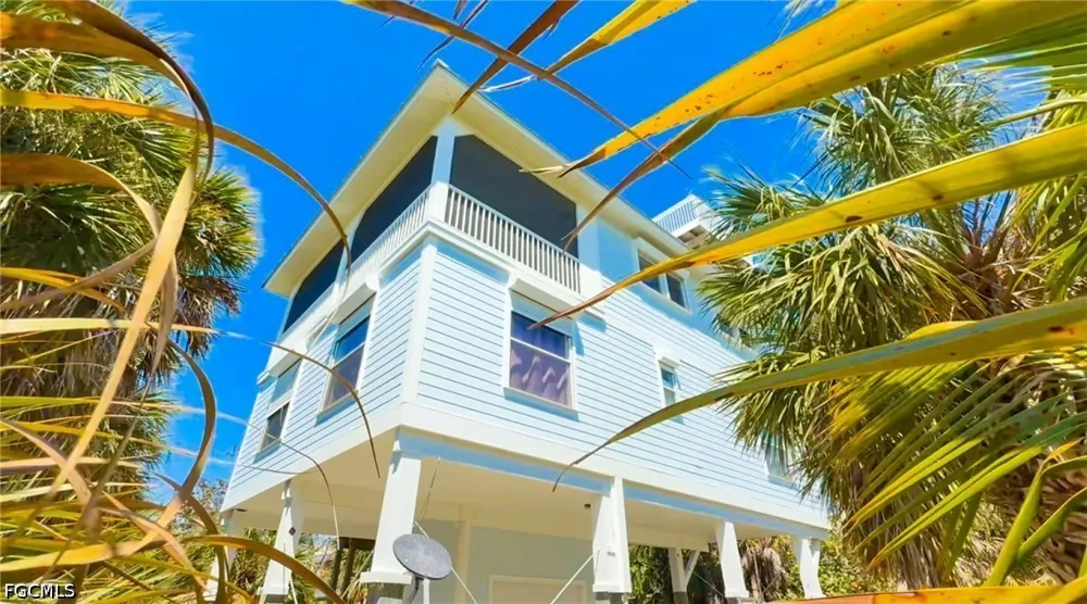 Oyster Shell Drive Upper Captiva, FL 33924