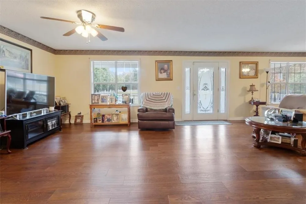 871 Robinson Road Chatsworth, GA 30705