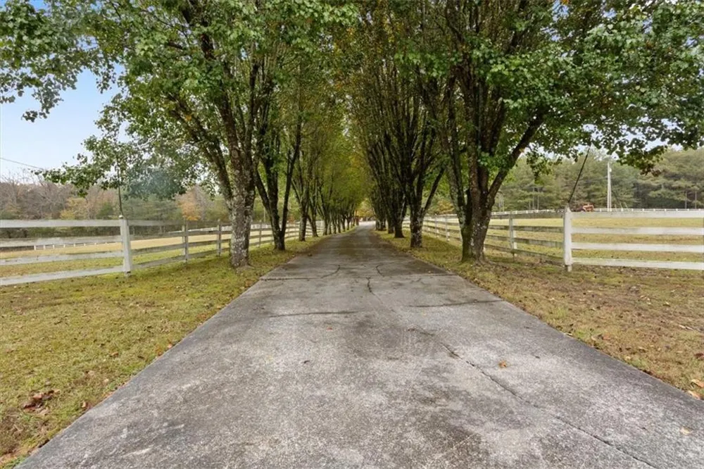 871 Robinson Road Chatsworth, GA 30705