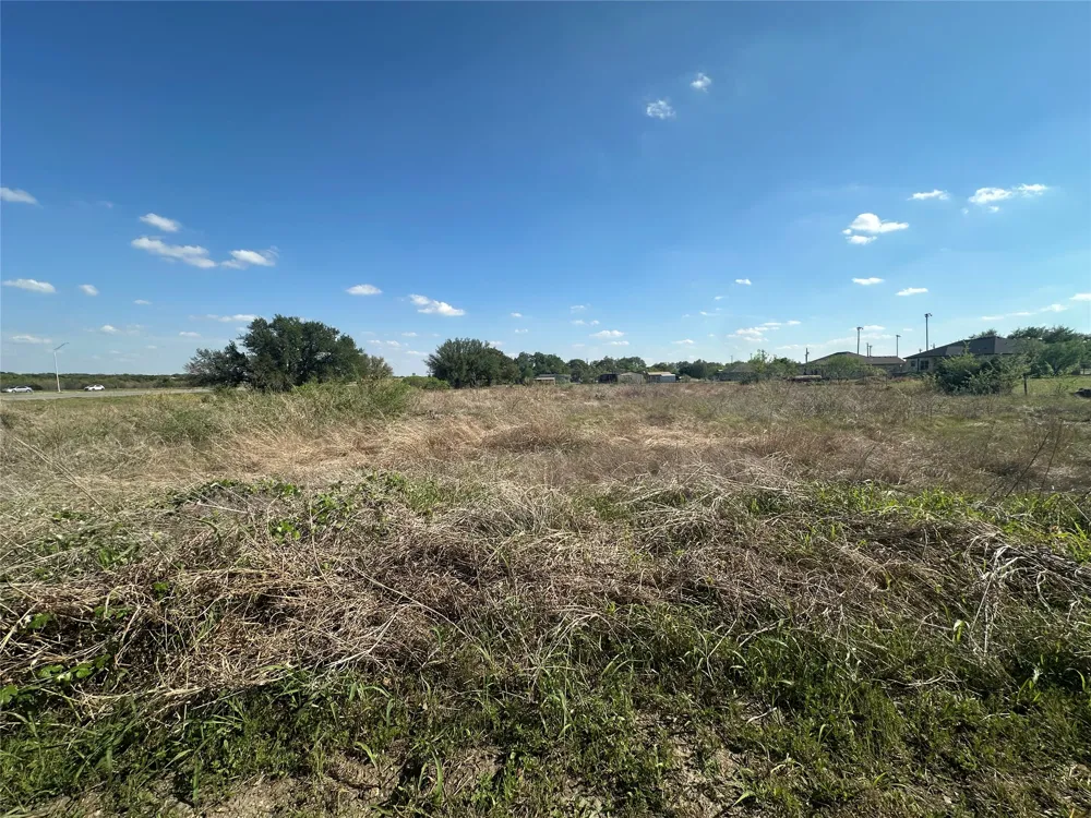 320 E Tomlinson Street Florence, TX 76527
