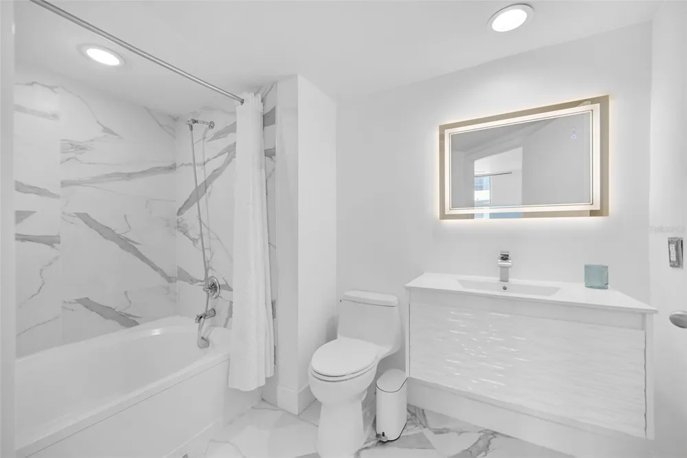 9201 COLLINS AVENUE #821 Surfside, FL 33154
