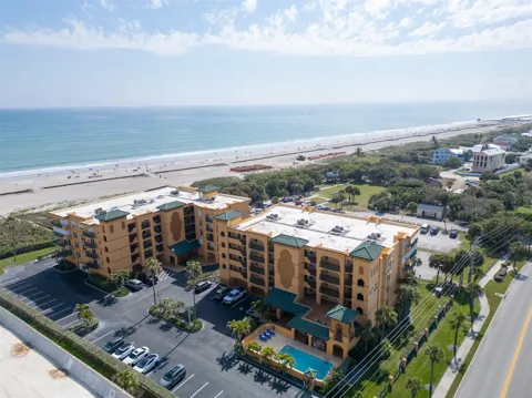 8472 RIDGEWOOD AVENUE #201