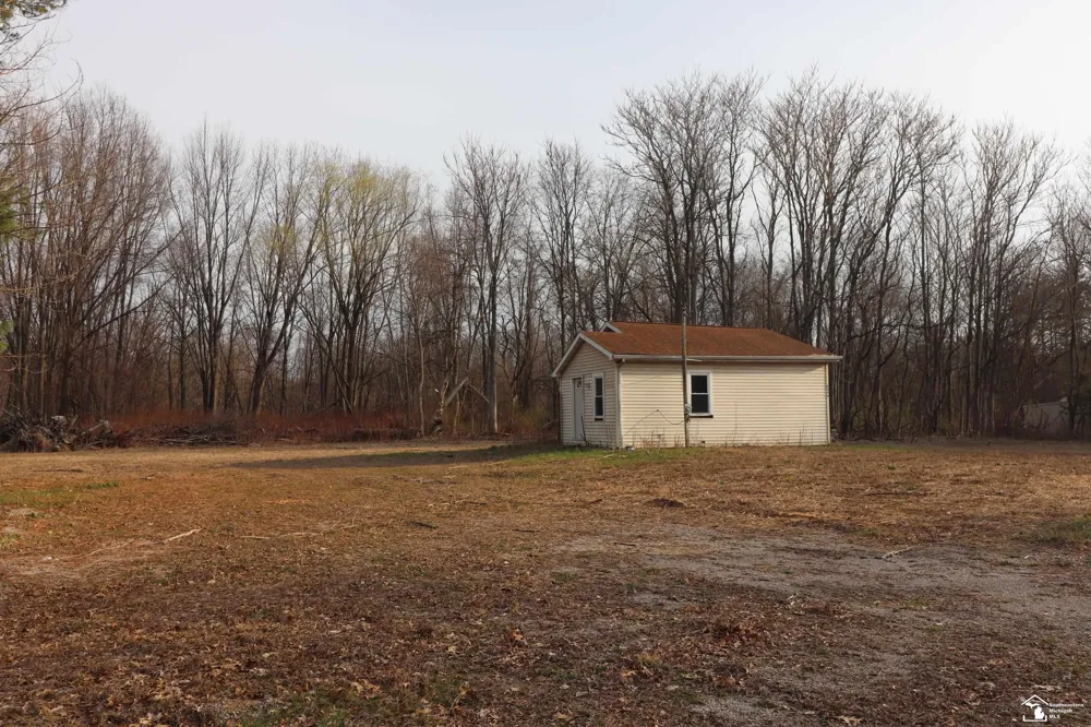 2630 W Temperance Road Bedford Township, MI 48182