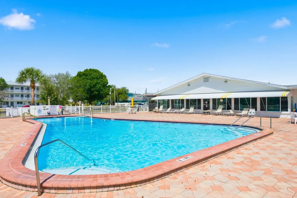 2011 58TH AVENUE #5 St Petersburg, FL 33714