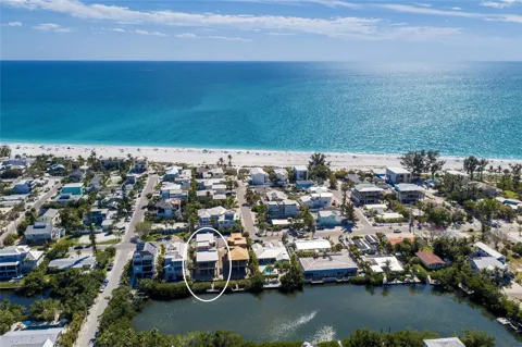 406 SHORE DRIVE