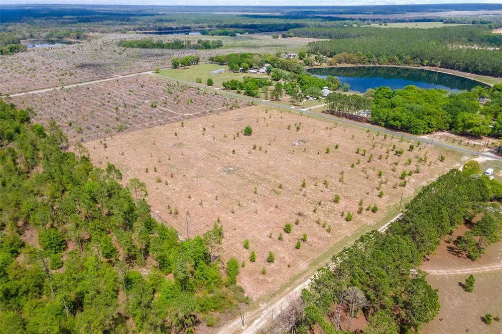 SE 170TH AVENUE Weirsdale, FL 32195