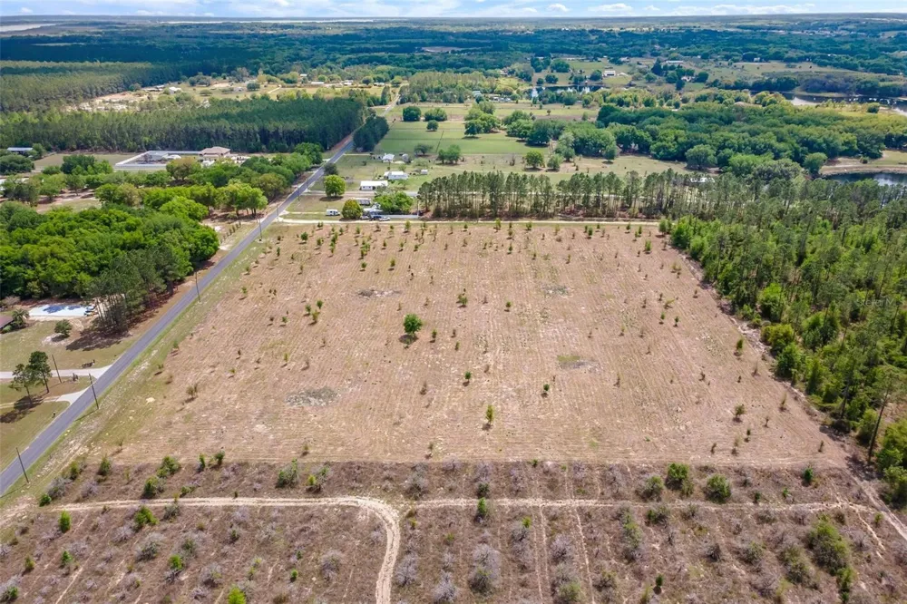 SE 170TH AVENUE Weirsdale, FL 32195