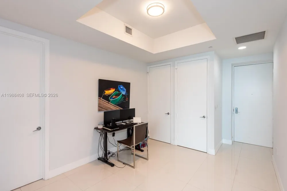 55 SE 6th St #4200 Miami, FL 33131