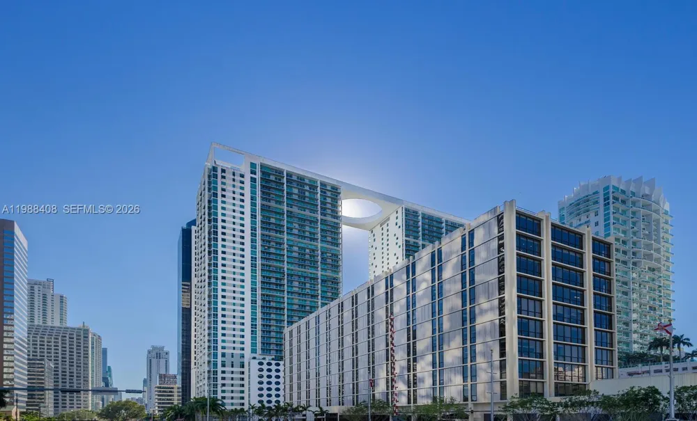 55 SE 6th St #4200 Miami, FL 33131
