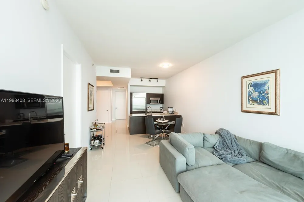 55 SE 6th St #4200 Miami, FL 33131