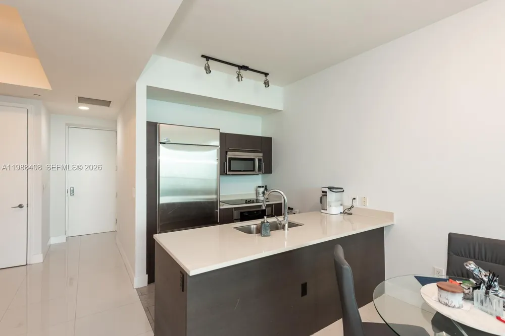 55 SE 6th St #4200 Miami, FL 33131