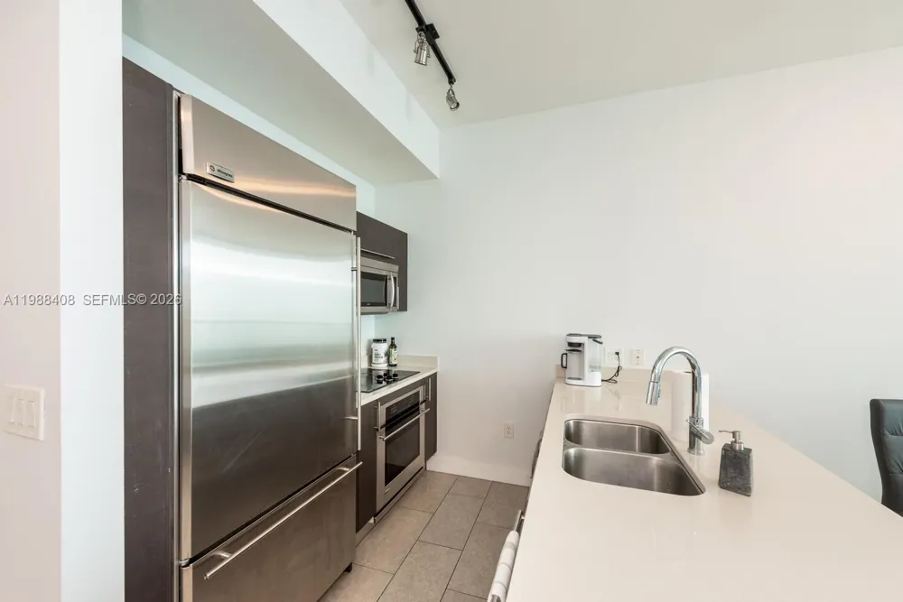55 SE 6th St #4200 Miami, FL 33131