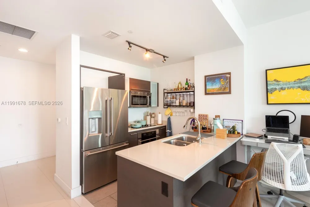 55 SE 6th St #4308 Miami, FL 33131