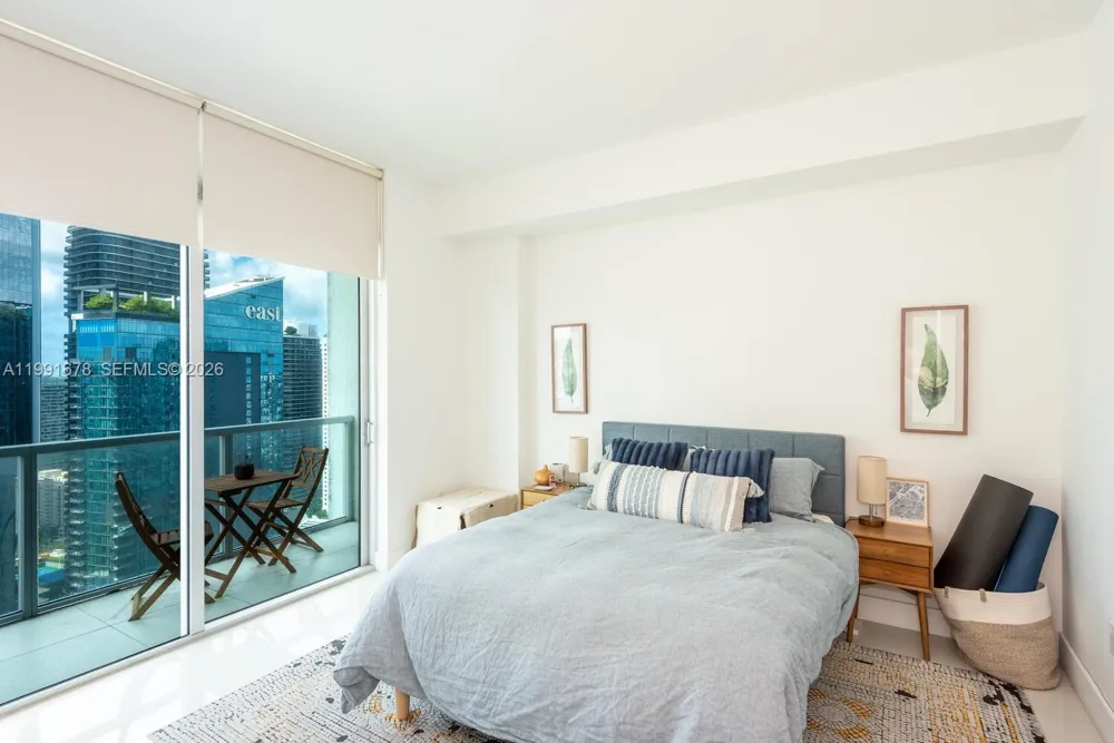 55 SE 6th St #4308 Miami, FL 33131