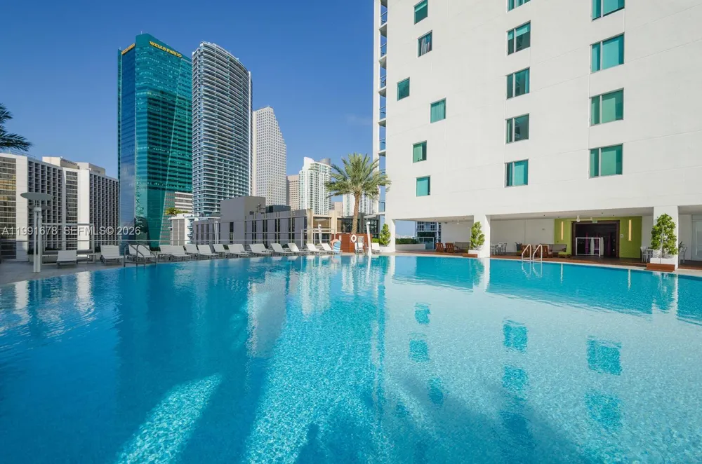 55 SE 6th St #4308 Miami, FL 33131
