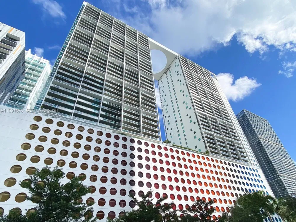 55 SE 6th St #4308 Miami, FL 33131