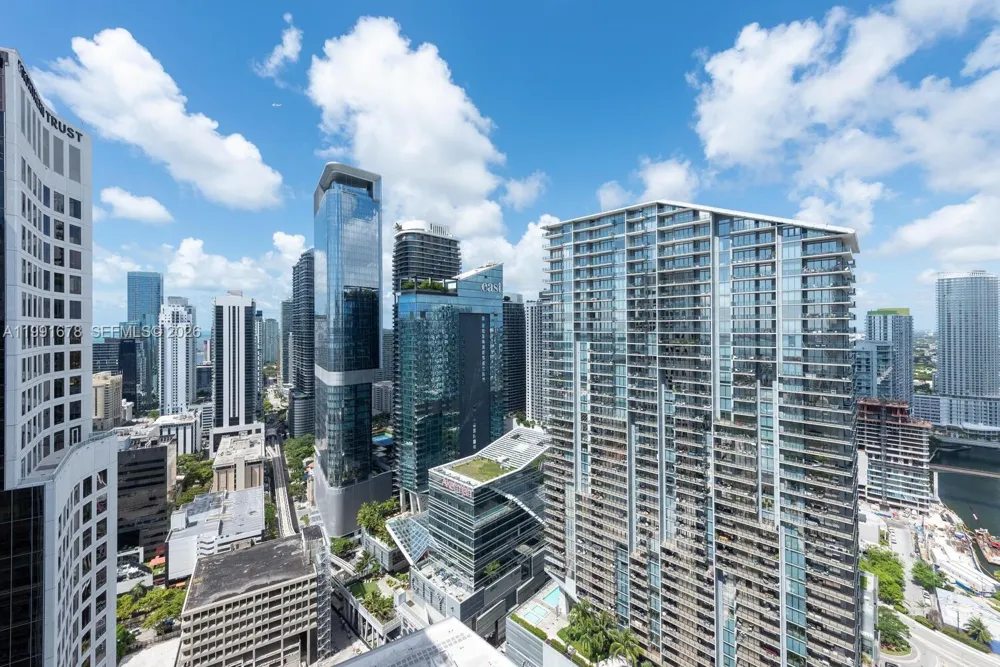 55 SE 6th St #4308 Miami, FL 33131