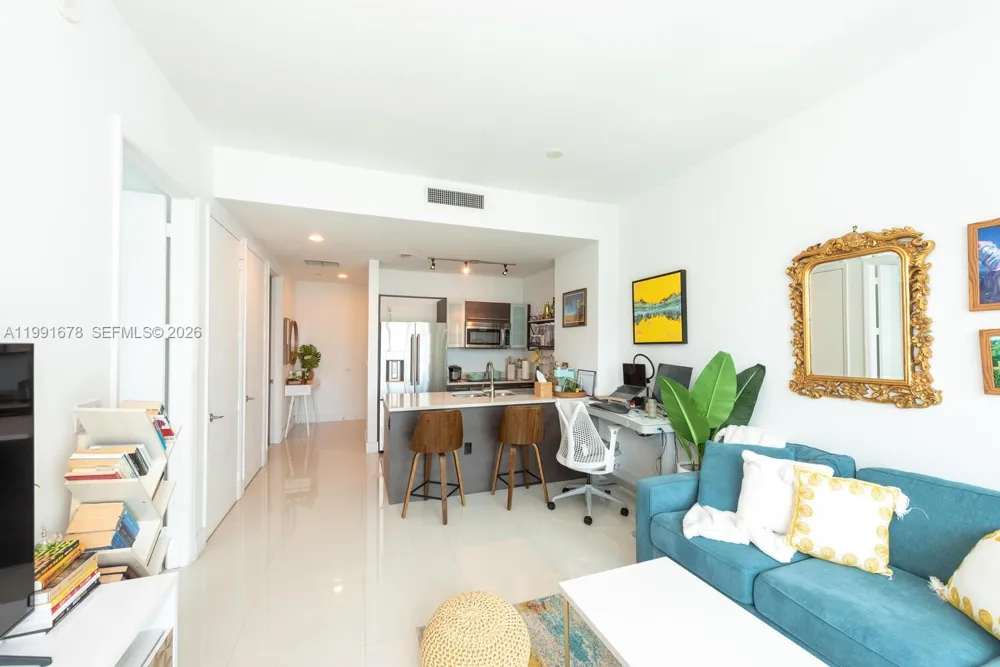 55 SE 6th St #4308 Miami, FL 33131