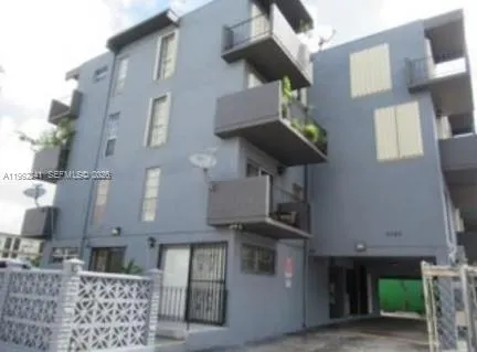 6580 W Flagler St #101