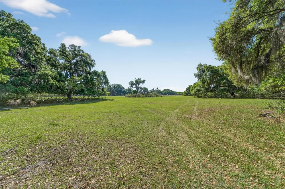 CARLTON ROAD Plant City, FL 33565