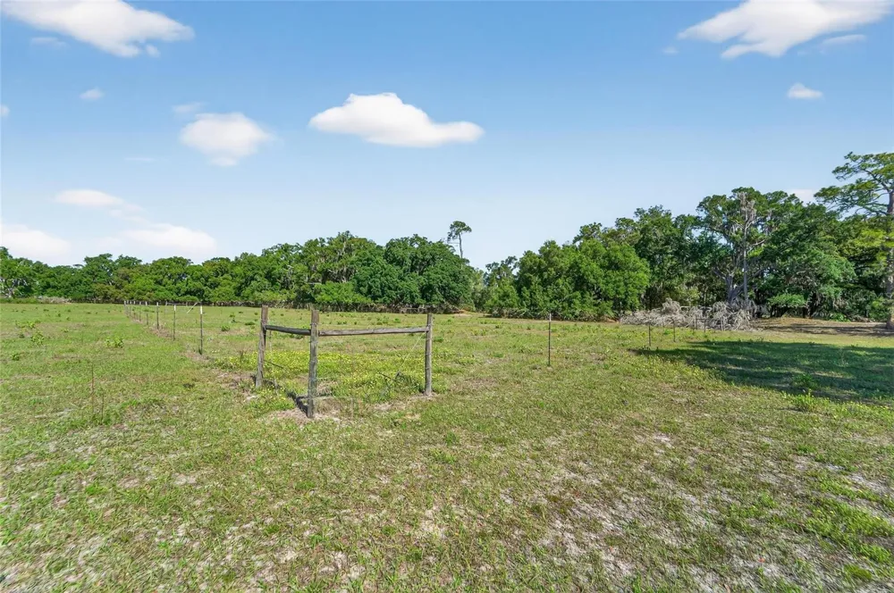 CARLTON ROAD Plant City, FL 33565