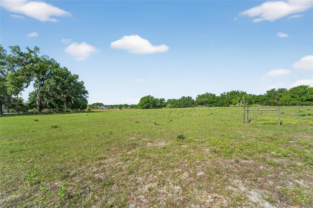 CARLTON ROAD Plant City, FL 33565