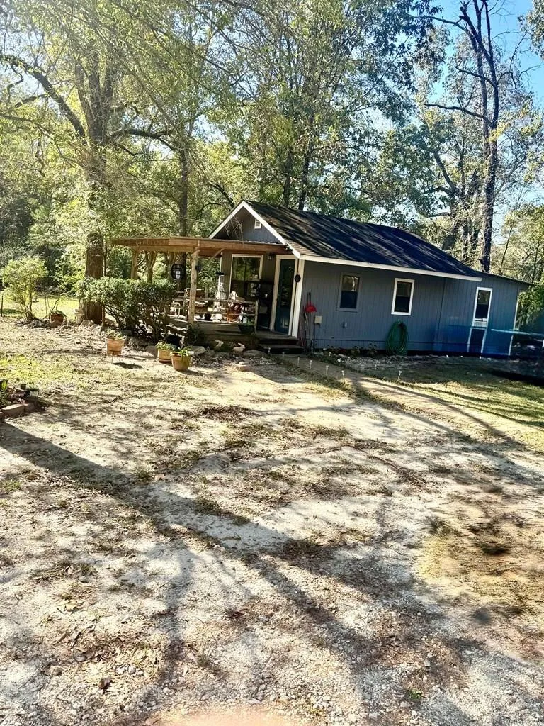 690 Jim Fenley Loop Lufkin, TX 75901