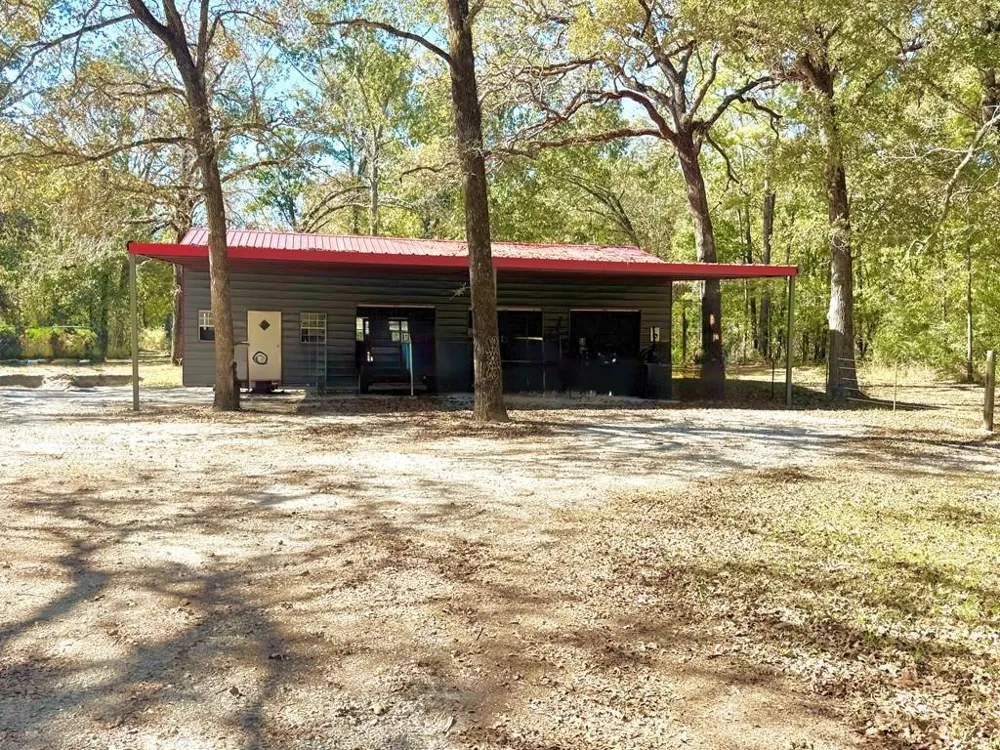 690 Jim Fenley Loop Lufkin, TX 75901