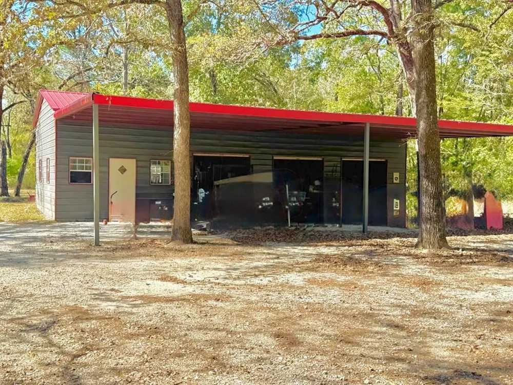 690 Jim Fenley Loop Lufkin, TX 75901
