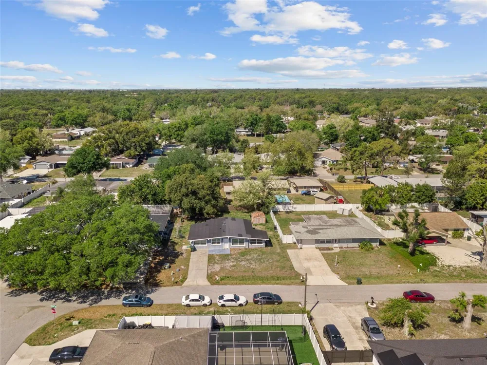 4821 ELFRIDA AVENUE Sarasota, FL 34235
