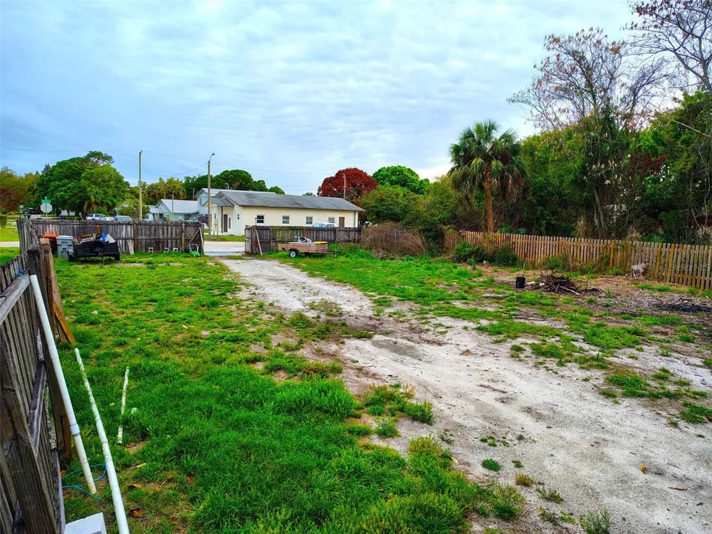 6430 86TH LANE Vero Beach, FL 32967