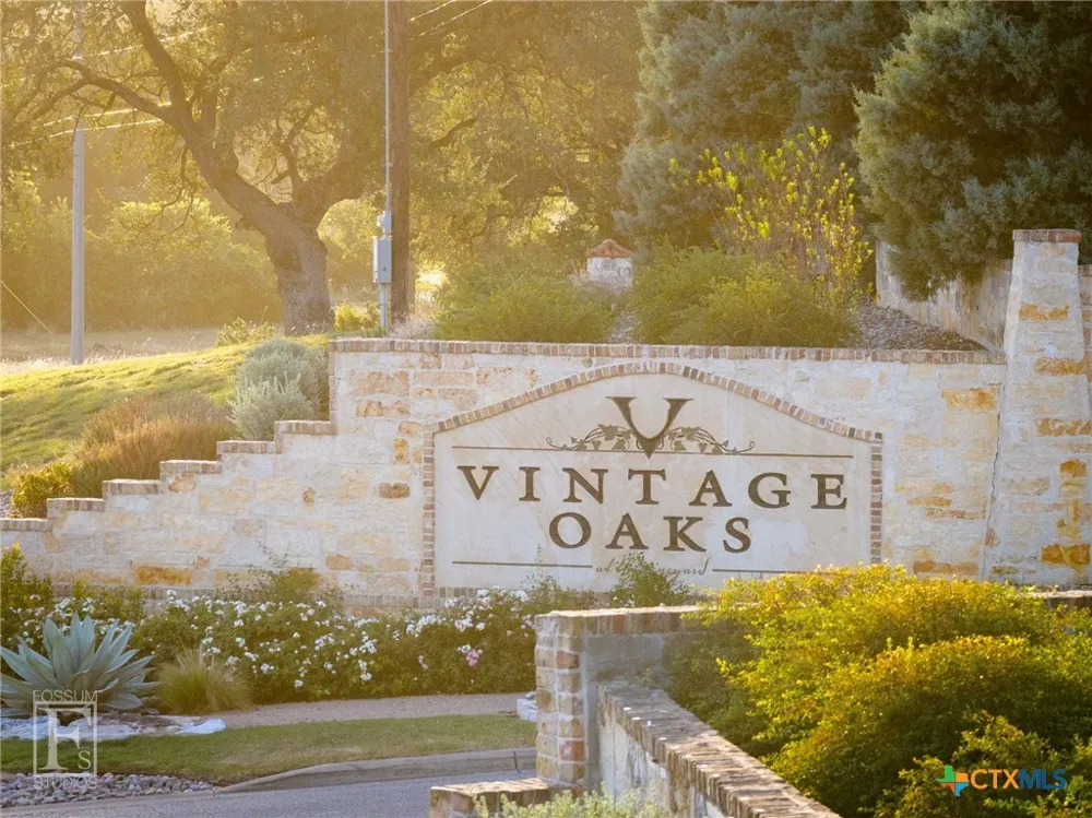 1230 Alsace New Braunfels, TX 78132