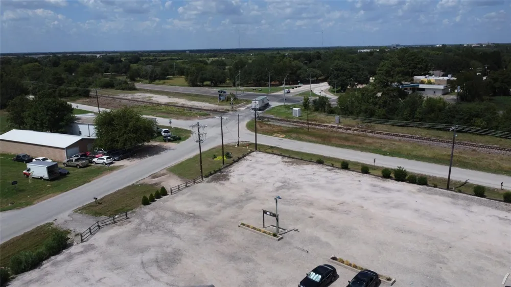 44575 Old Houston Hwy Road Prairie View, TX 77446