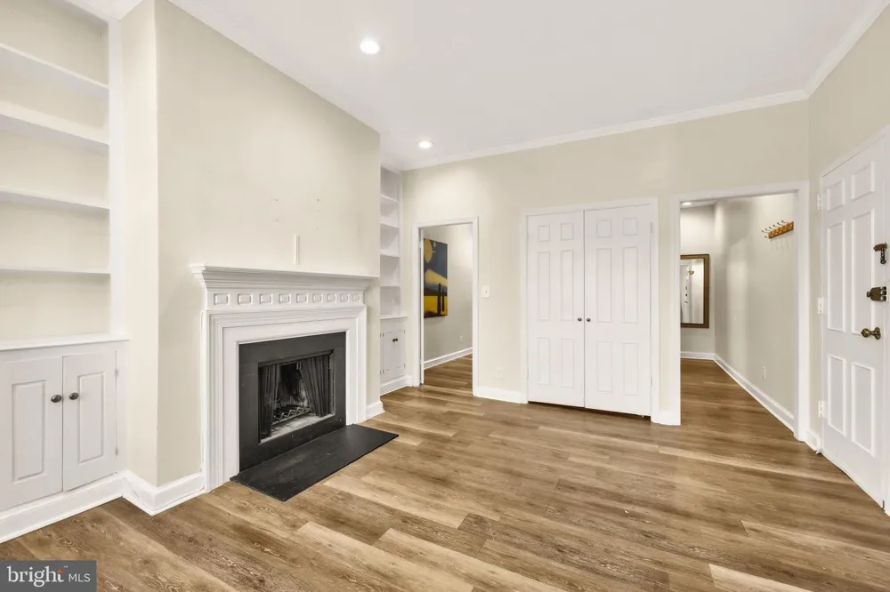 323 MARYLAND AVENUE NE Washington, DC 20002
