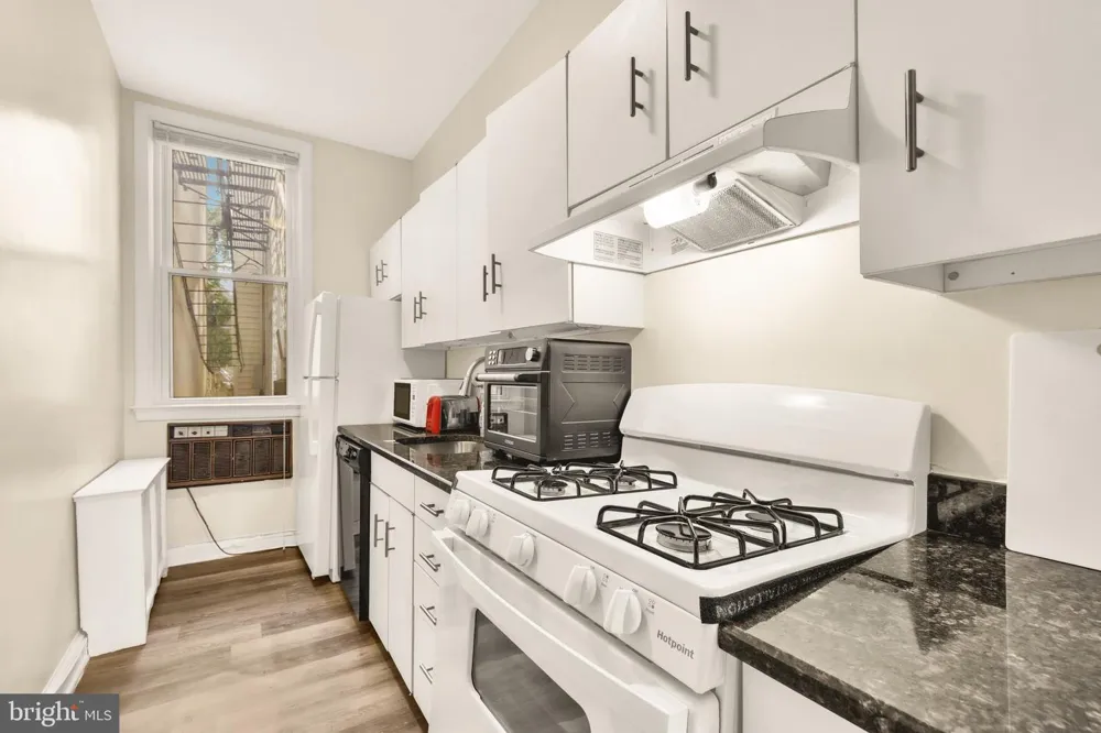 323 MARYLAND AVENUE NE Washington, DC 20002