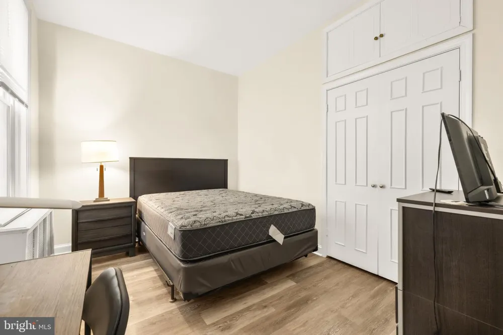 323 MARYLAND AVENUE NE Washington, DC 20002