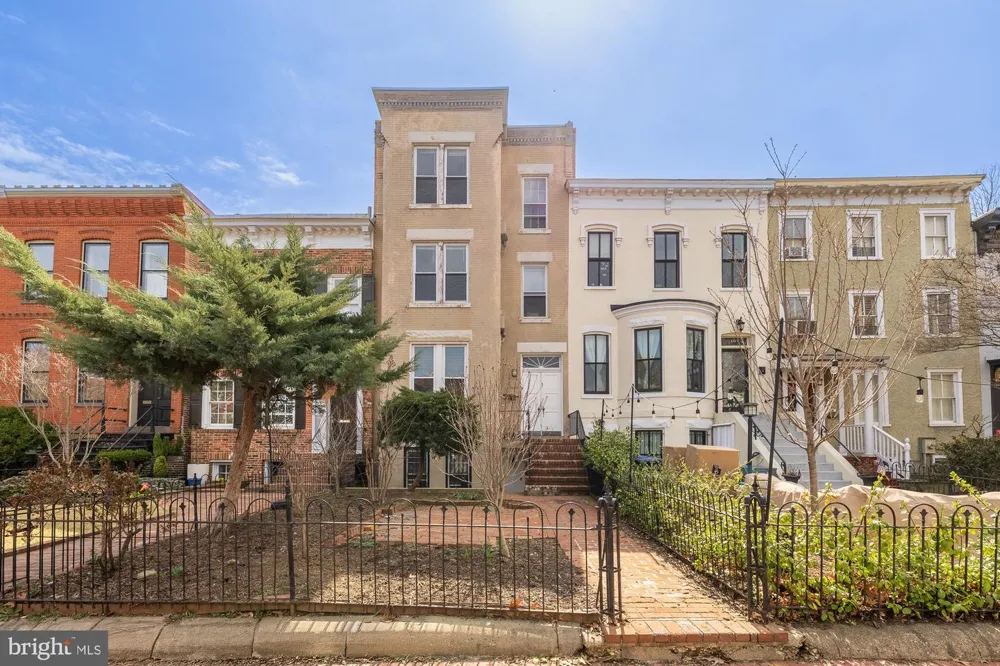 323 MARYLAND AVENUE NE Washington, DC 20002