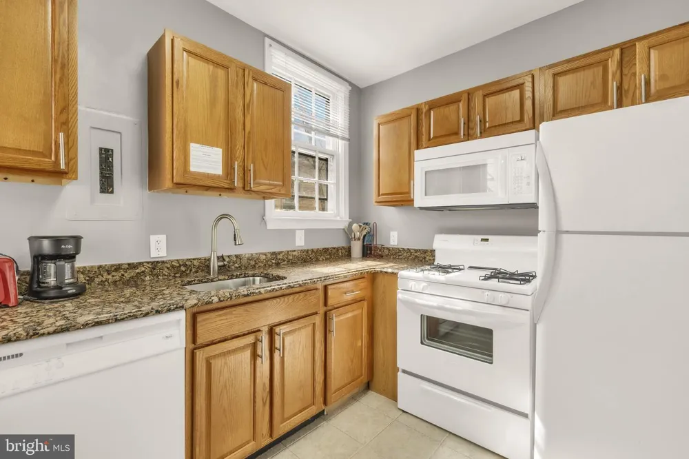 323 MARYLAND AVENUE NE Washington, DC 20002