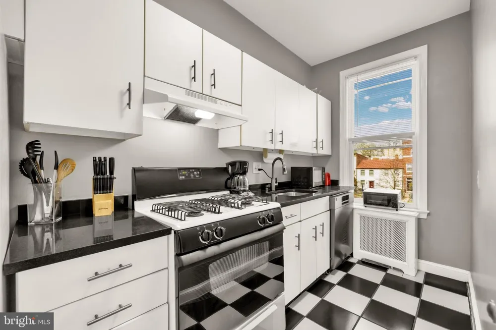 323 MARYLAND AVENUE NE Washington, DC 20002