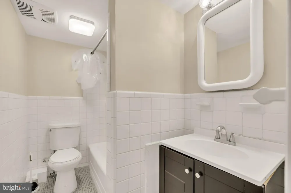 323 MARYLAND AVENUE NE Washington, DC 20002